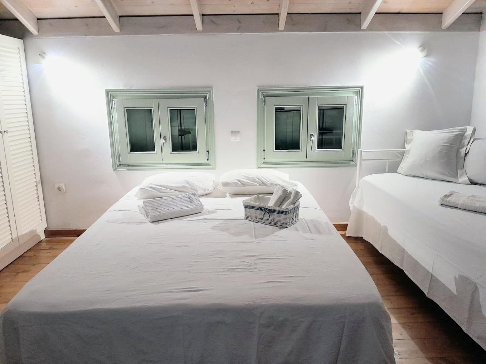 Liopi Village Andros Ormos  Luaran gambar